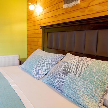 Casa Lucy Bed and Breakfast Puerto Natales Eksteriør billede