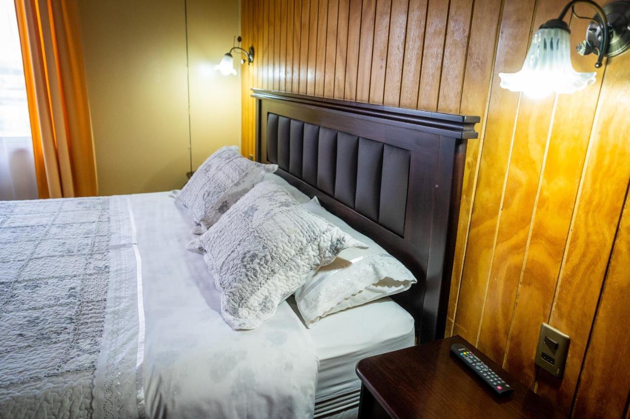 Casa Lucy Bed and Breakfast Puerto Natales Eksteriør billede