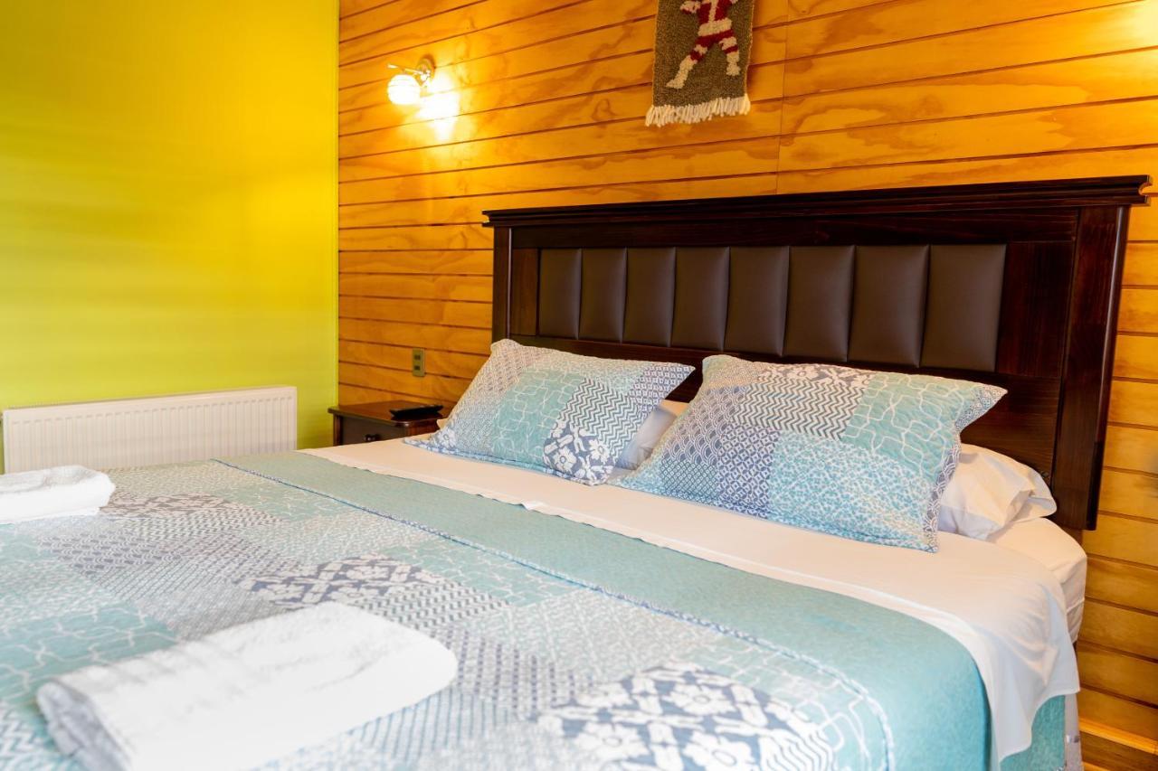 Casa Lucy Bed and Breakfast Puerto Natales Eksteriør billede