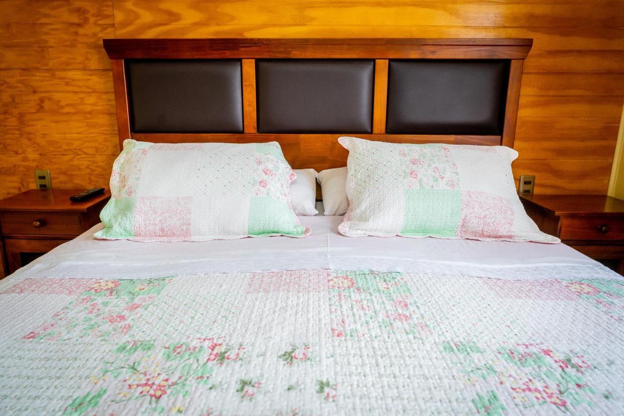 Casa Lucy Bed and Breakfast Puerto Natales Eksteriør billede