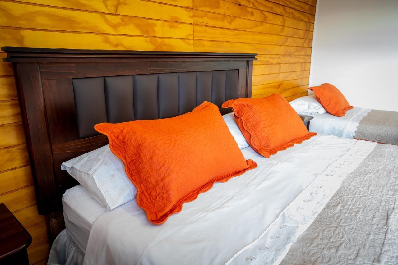 Casa Lucy Bed and Breakfast Puerto Natales Eksteriør billede